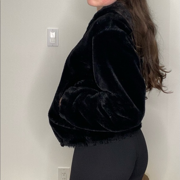 Faux fur jacket - Picture 5 of 5